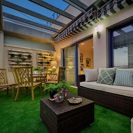 Genteel Eslava Terrace Apartment Malaga